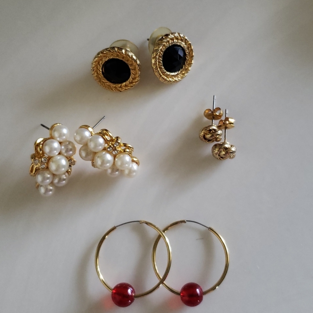 4 Earring - Picture 7 of 8